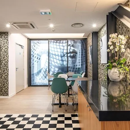 Eiffel Mademoiselle Hotel 4*