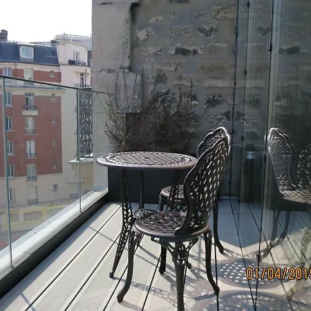 Eiffel Mademoiselle Отель 4*