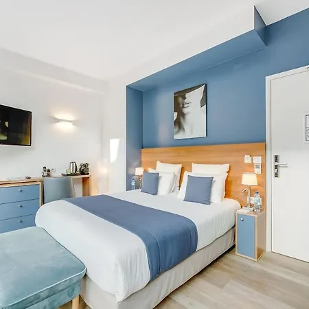 Hotel Eiffel Mademoiselle Paris