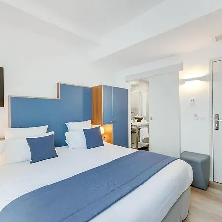 Hotel Eiffel Mademoiselle Paris